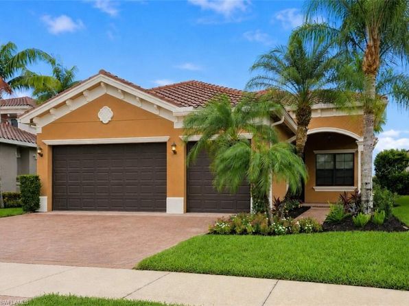 13783 Luna DR, NAPLES, FL 34109