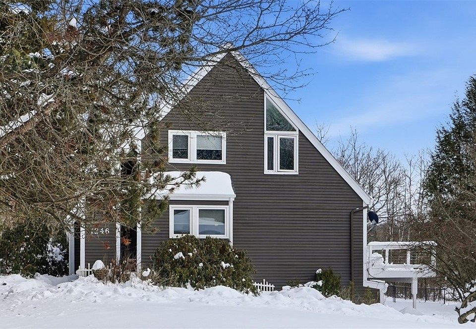 1st image of 1246 Lakevue Dr