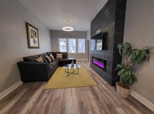 2837 S Farrell St #2, Chicago, IL 60608