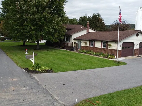 97 Little St, Canton, PA 17724