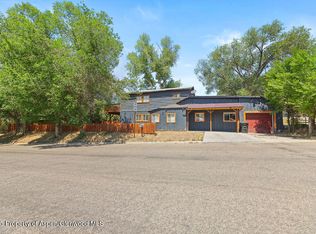 717 Country Club Dr, Craig, CO 81625