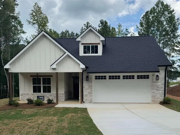 73 Hazel Ln, Bremen, GA 30110