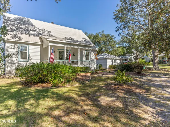 502 W Brown Street, Southport, NC 28461