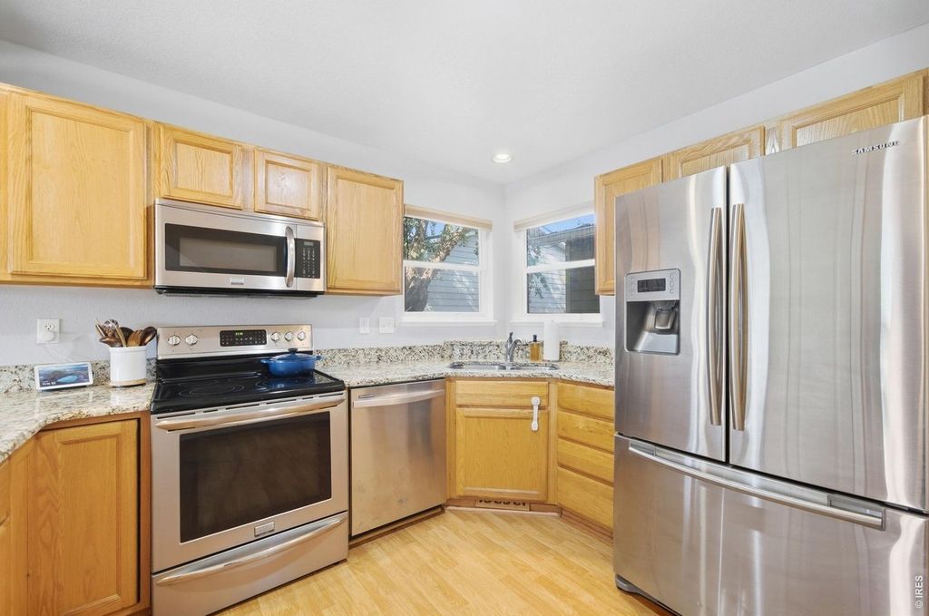 2905 Neil Dr #16