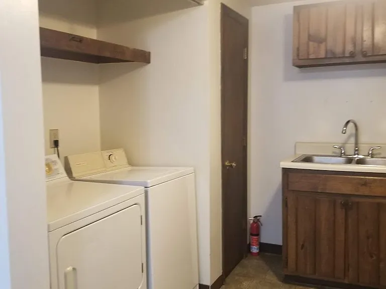 1010 Buffalo St #3 — Photo 12