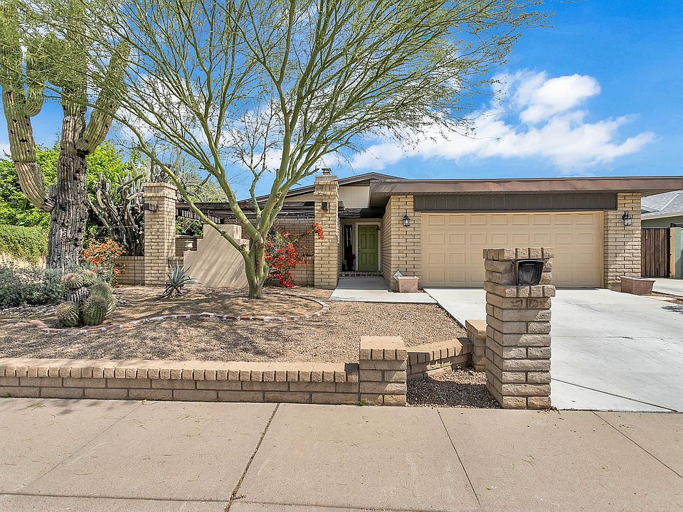 1st image of 8215 N 49th Dr