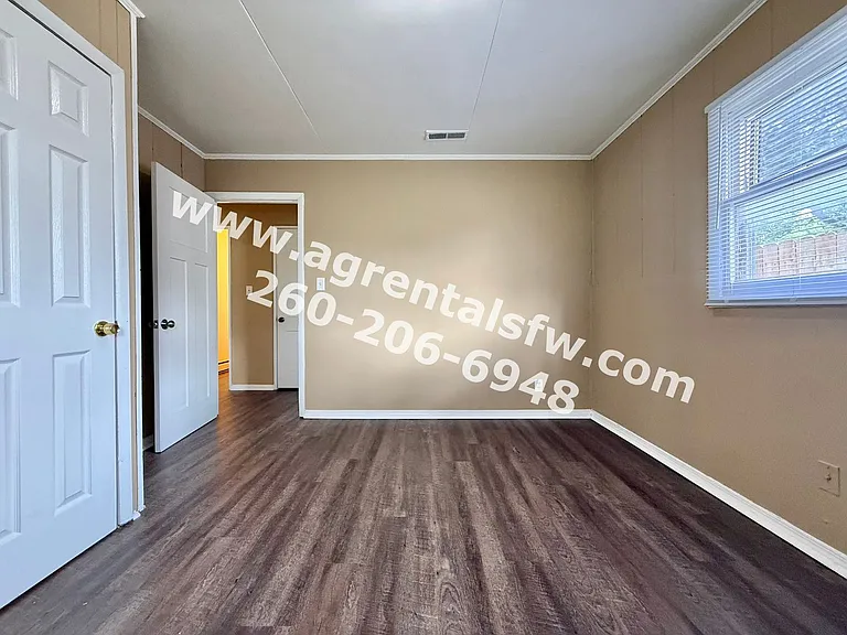 4920 Oliver St — Photo 13