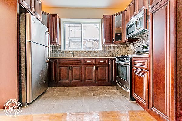 1st image of 444 Suydam St #B3