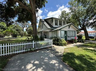 419 E Center Ave, Sebring, FL 33870