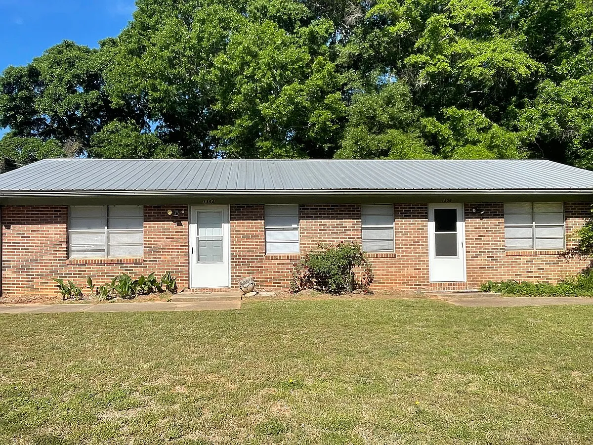 Building Photo - 135A Sycamore Ln