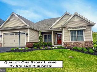 16 Grayhawk Way N, Mechanicsburg, PA 17050