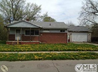 28468 Oakwood St, Inkster, MI 48141