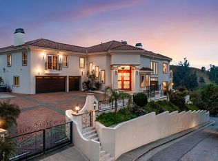 22472 Sueno Rd, Woodland Hills, CA 91364