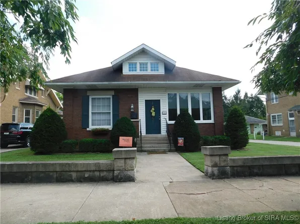 301 E Market Street, Salem, IN 47167