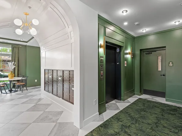 1000 Main Street Apartments