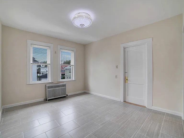 10 Bedford St #2 — Photo 4
