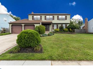 4 Stanton Ln, Marlton, NJ 08053