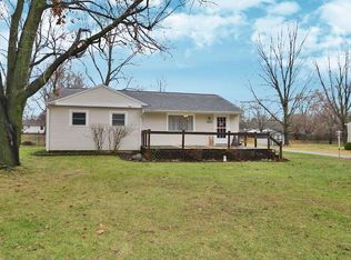 1303 Saint Marys Dr, Warsaw, IN 46580