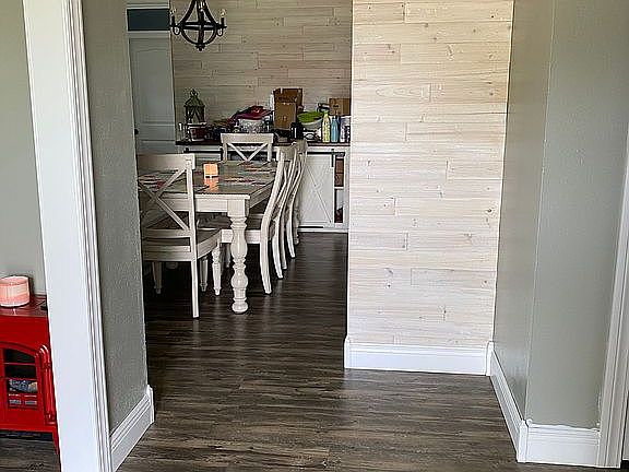 3rd image of 602 Lampton Ln