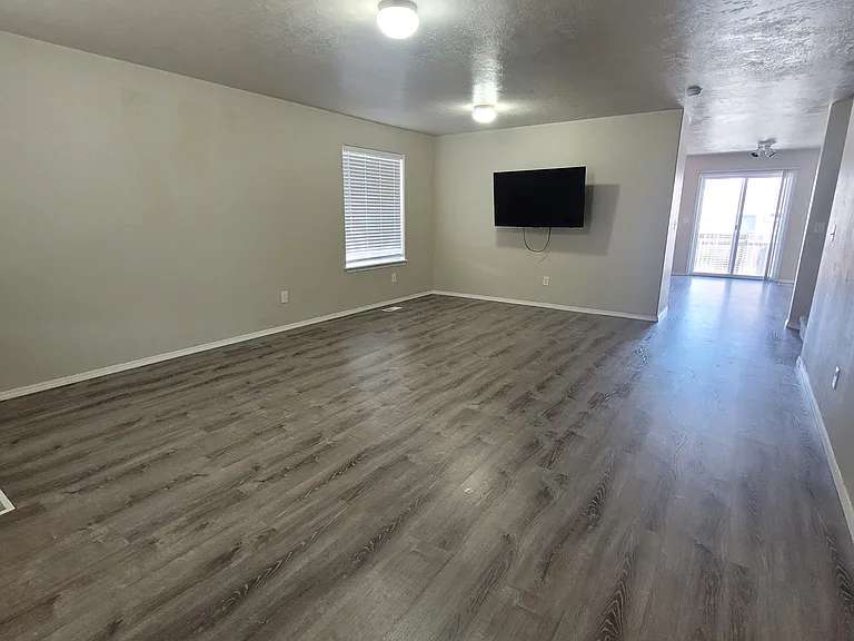 2556 E Copper Point — Photo 33