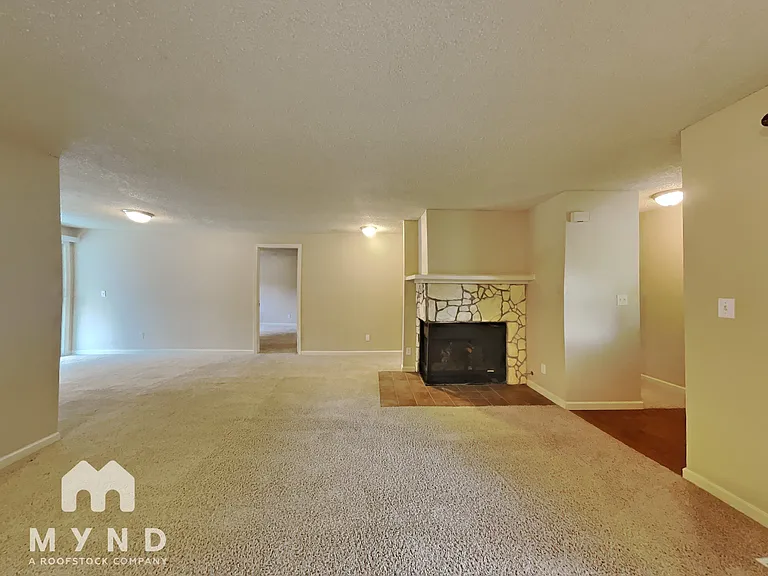 19225 SW Prospect Pl — Photo 2
