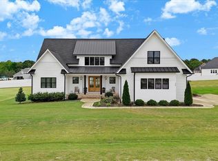 360 Snowbell St, Four Oaks, NC 27524