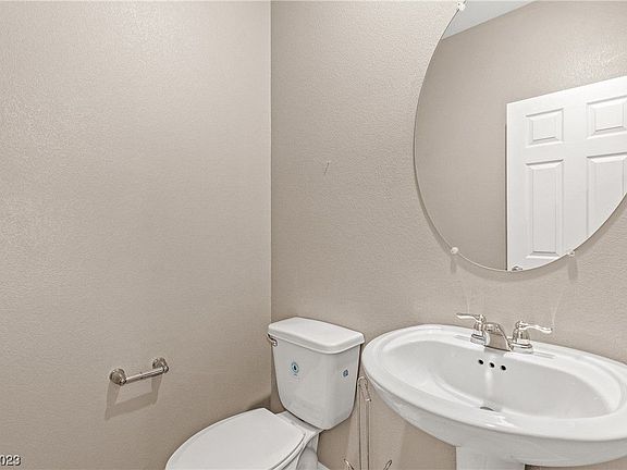 5th image of 5872 Casa Branca St
