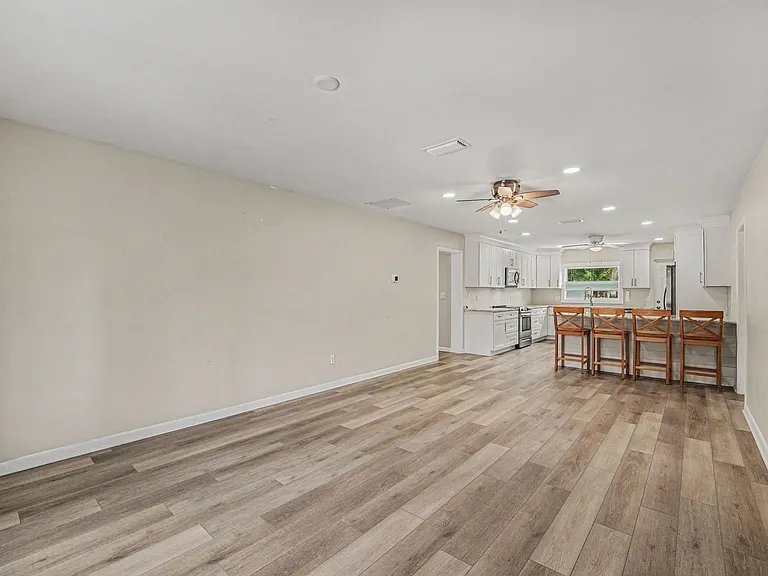 20 Hardee Cir N — Photo 7