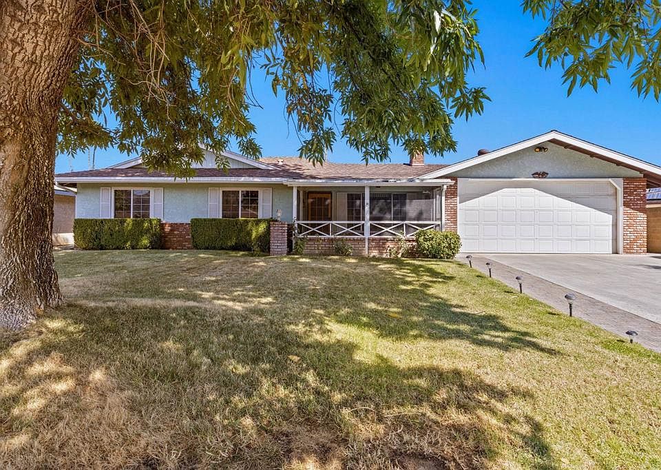 1st image of 41210 Granada Cir