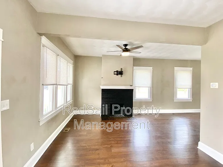 1708 Canton Ave — Photo 4