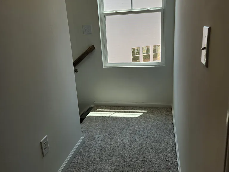 545 Giovanni Dr — Photo 17