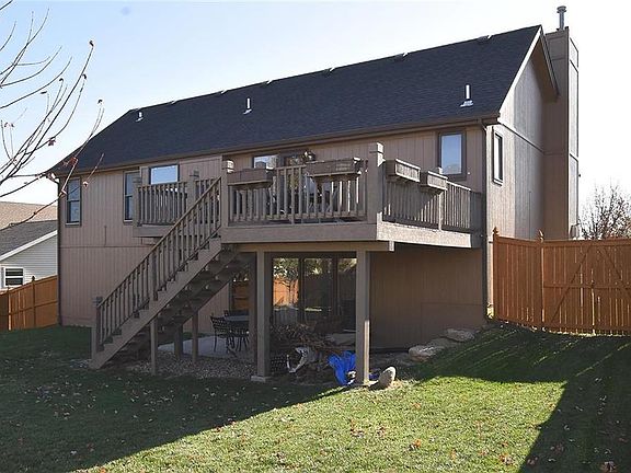 4th image of 1401 Pleasant Hill Dr