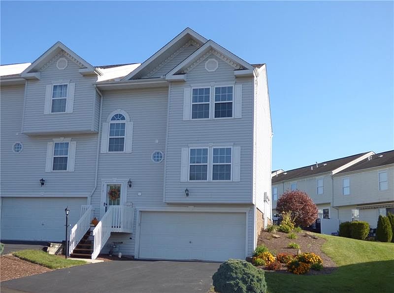 1st image of 219 Manor View Dr