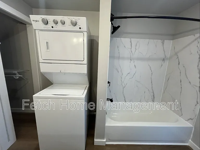 218 Walnut St #3 — Photo 15