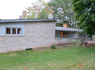 503 Everton St, Kingsford, MI 49802