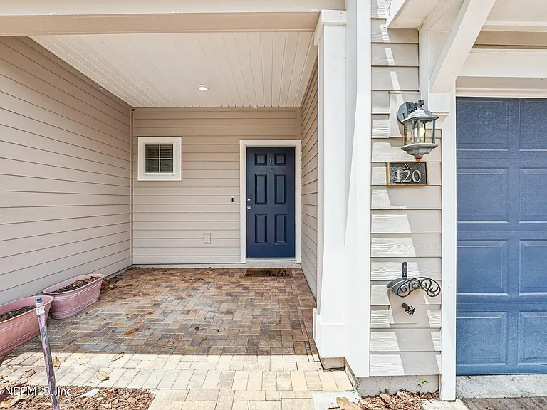 120 Appleton Ct — Photo 6