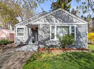 244 NE B St, Grants Pass, OR