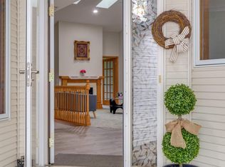 3424 Eagan Oaks Ct, Eagan, MN 55123