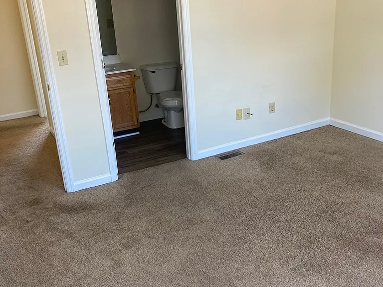 334 Lancaster Ave #8 — Photo 1