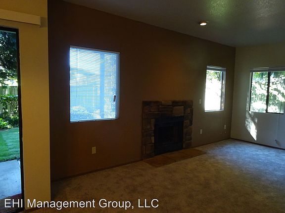 4th image of 9901 NE 134th Ct APT 01