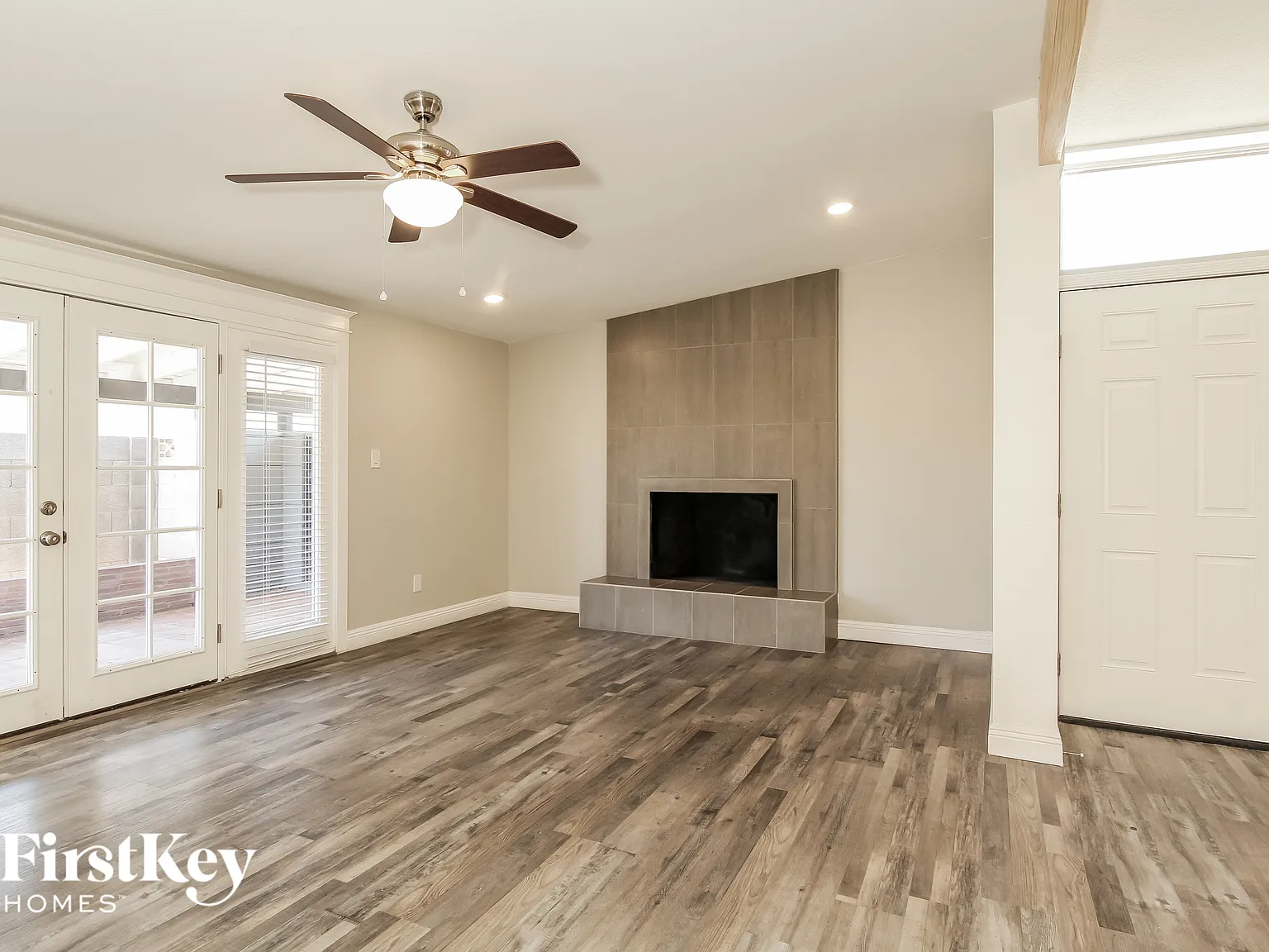 4 bed, 2.0 bath, 2046 sqft, $2,525 — Photo 3
