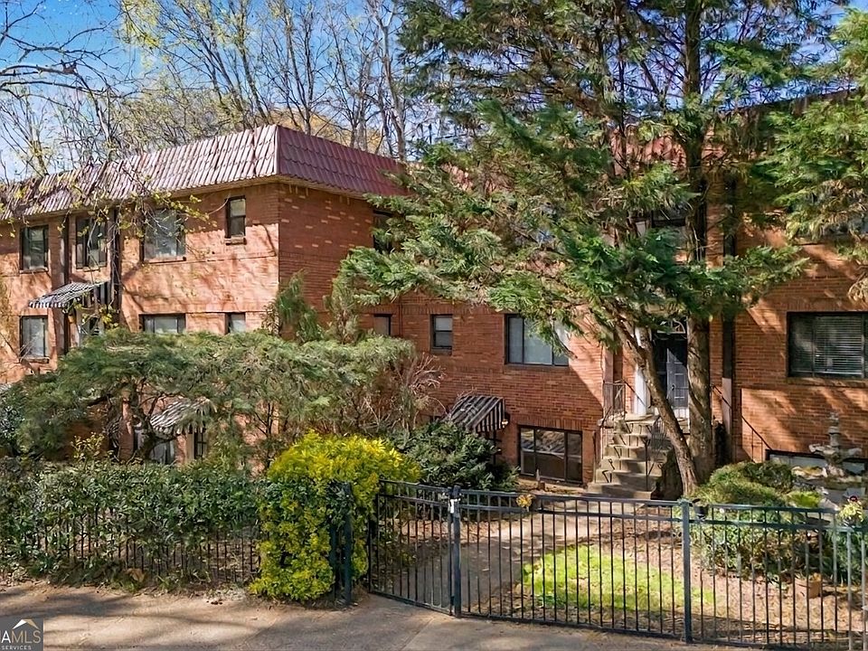 1st image of 320 3rd St NE APT 1