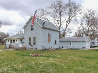 123 N 3rd Ave, Chenoa, IL 61726