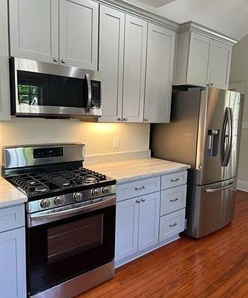 3rd image of 4490 Music St