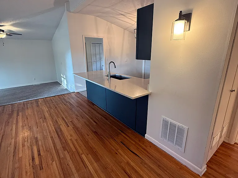 2126 Kessler Cir — Photo 3