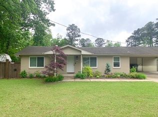 1907 E Longhills Rd, Benton, AR 72019
