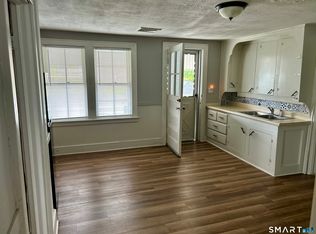 47 Arch St, Naugatuck, CT 06770
