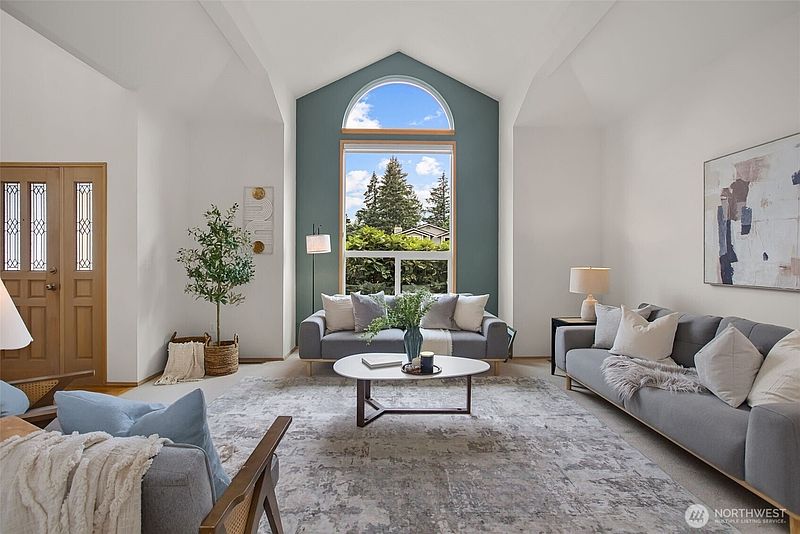 3rd image of 25417 Lake Wilderness Country Club Drive SE