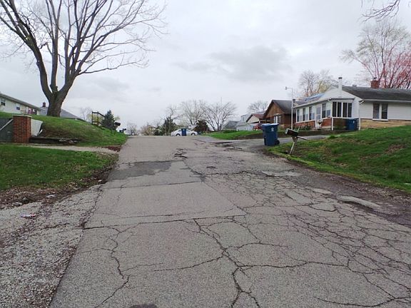 4th image of 815 Waldemere Ave