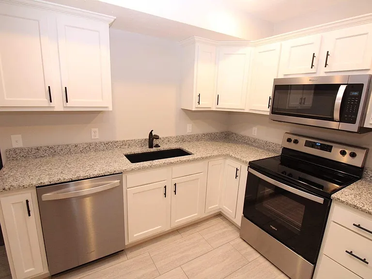 4719 S 131st Rd #J — Photo 29